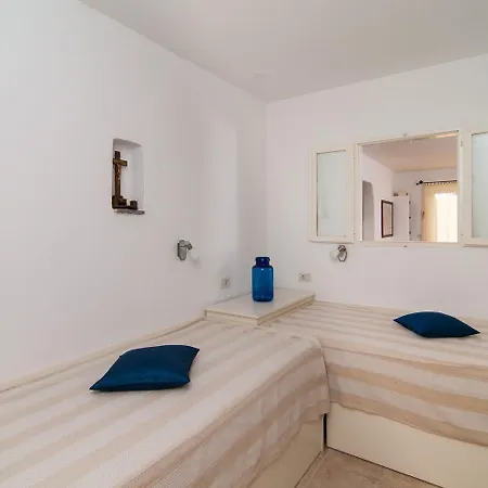 10 Persons With Pool At Island Brac Supetar