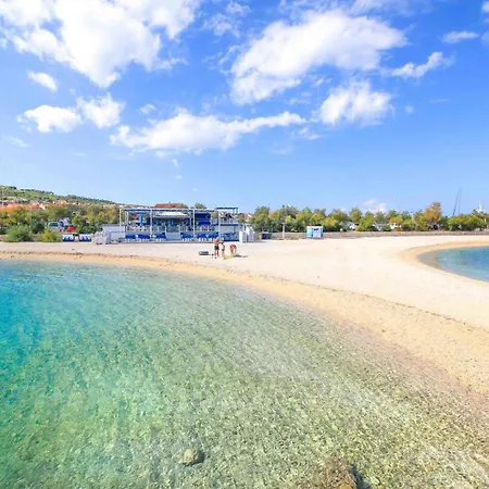 Villa 10 Persons With Pool At Island Brac