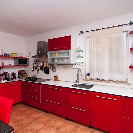 10 Persons With Pool At Island Brac Supetar