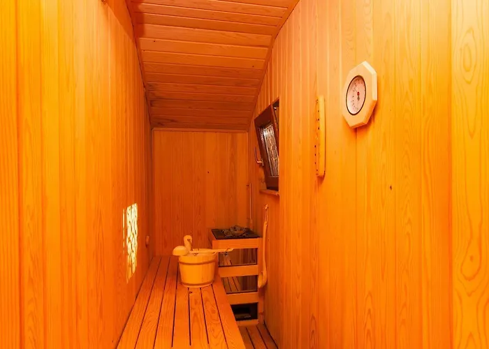 10 Persons With Pool At Island Brac *